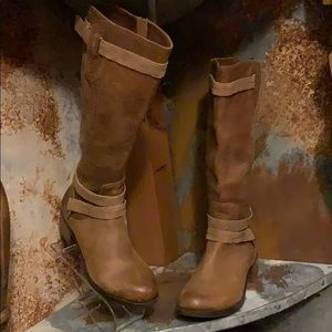 UGG Darcie Riding Boots Like new Size 8